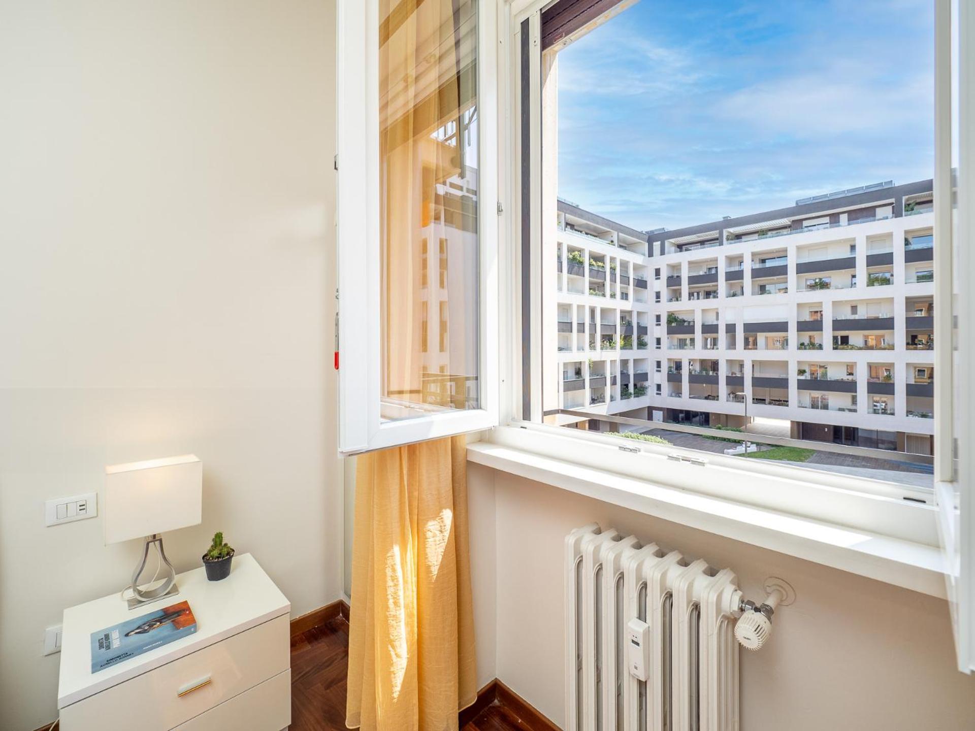 Апартаменты Stylish Flat With Balcony - 15 Min To Duomo Милан Экстерьер фото