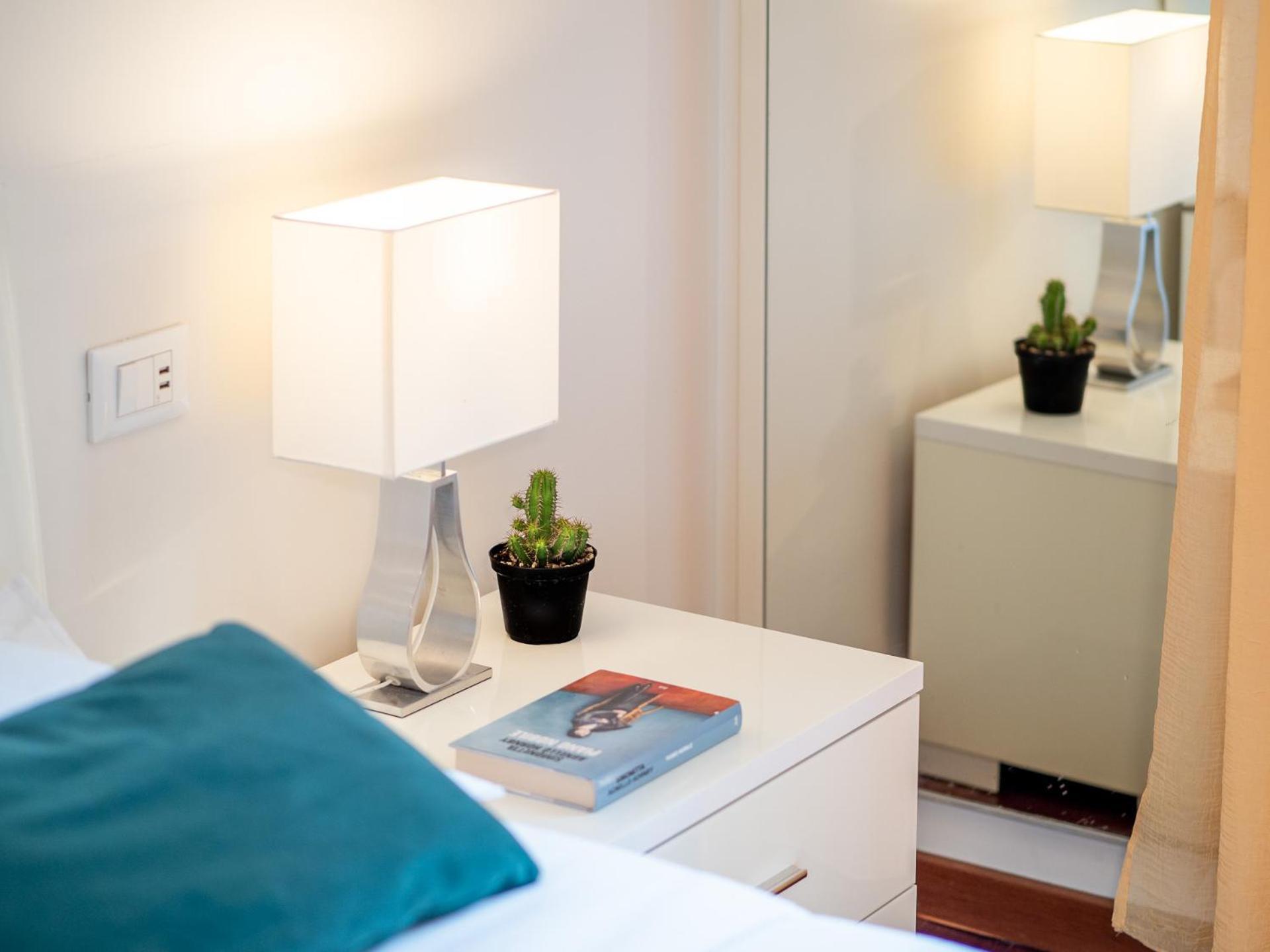 Апартаменты Stylish Flat With Balcony - 15 Min To Duomo Милан Экстерьер фото
