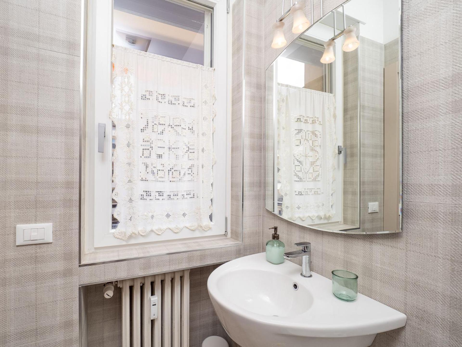 Апартаменты Stylish Flat With Balcony - 15 Min To Duomo Милан Экстерьер фото